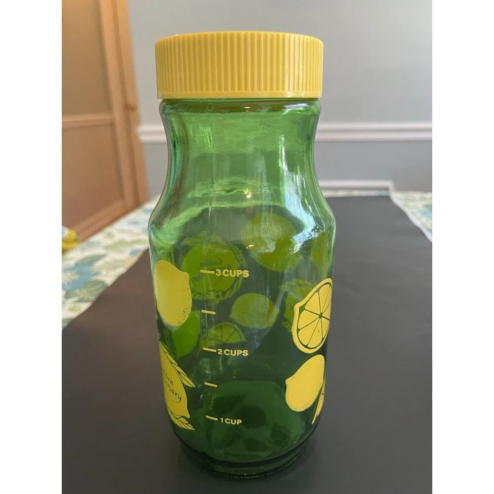 Vintage Anchor Hocking Green Yellow Lemonade Lemon Juice Jar Pitcher Measuring